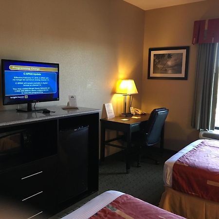 Days Inn & Suites By Wyndham Lakeland Exterior foto