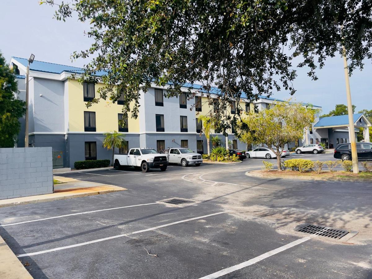 Days Inn & Suites By Wyndham Lakeland Exterior foto